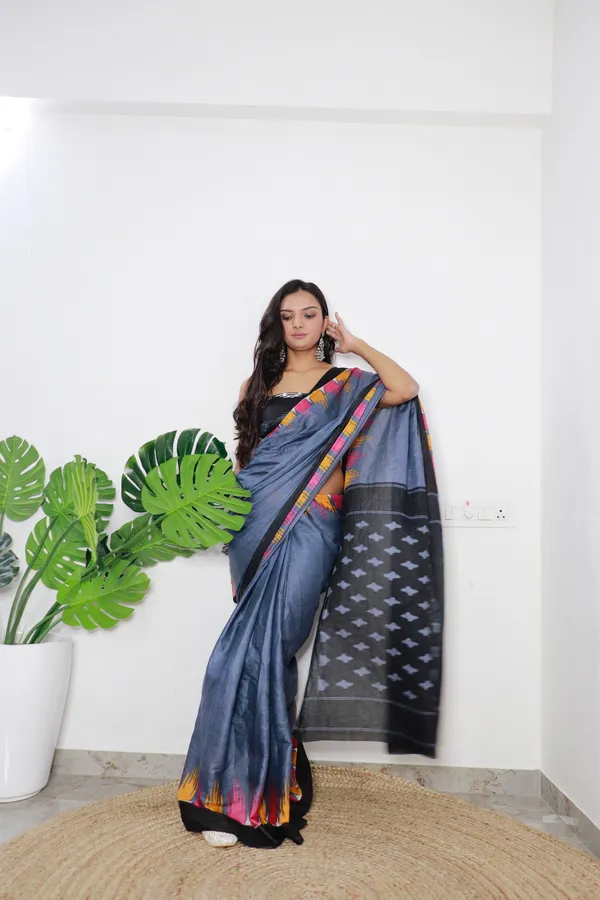 HANDICRAFT_WOMEN'S_Ikkat_PRINT_PURE_SOFT_COTTON_SAREE_WITH_BLOUSE_PIECE_With_Blouse_Piece